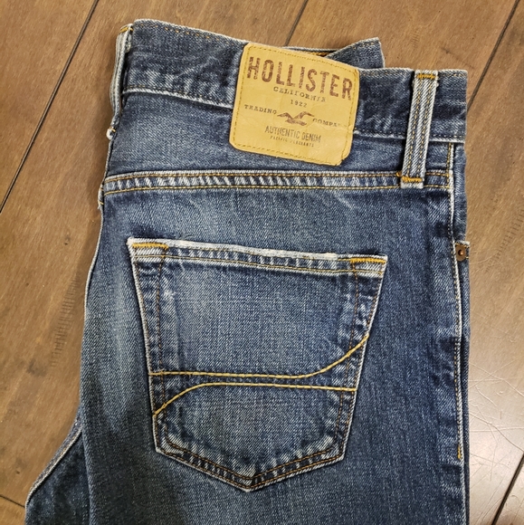 Hollister Jeans - Picture 1 of 5